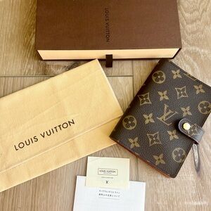 LOUIS VUITTIN Vintage Monogram Agenda Passport Card Holder